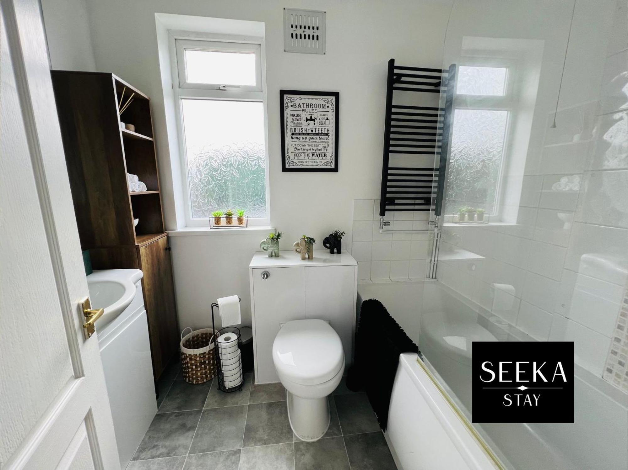 Cosy 2-Bedroom House, Walking Distance Cbs, Ideal For Contractors-Business Stays Coventry Exterior foto